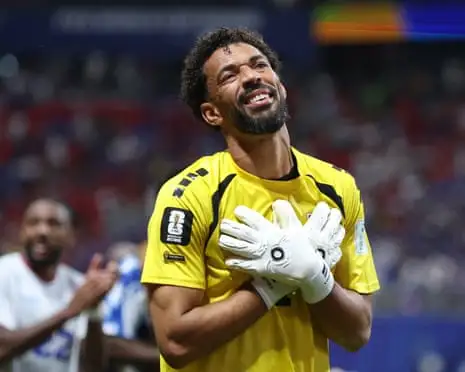 Emotional hue Cape Verde ke hero