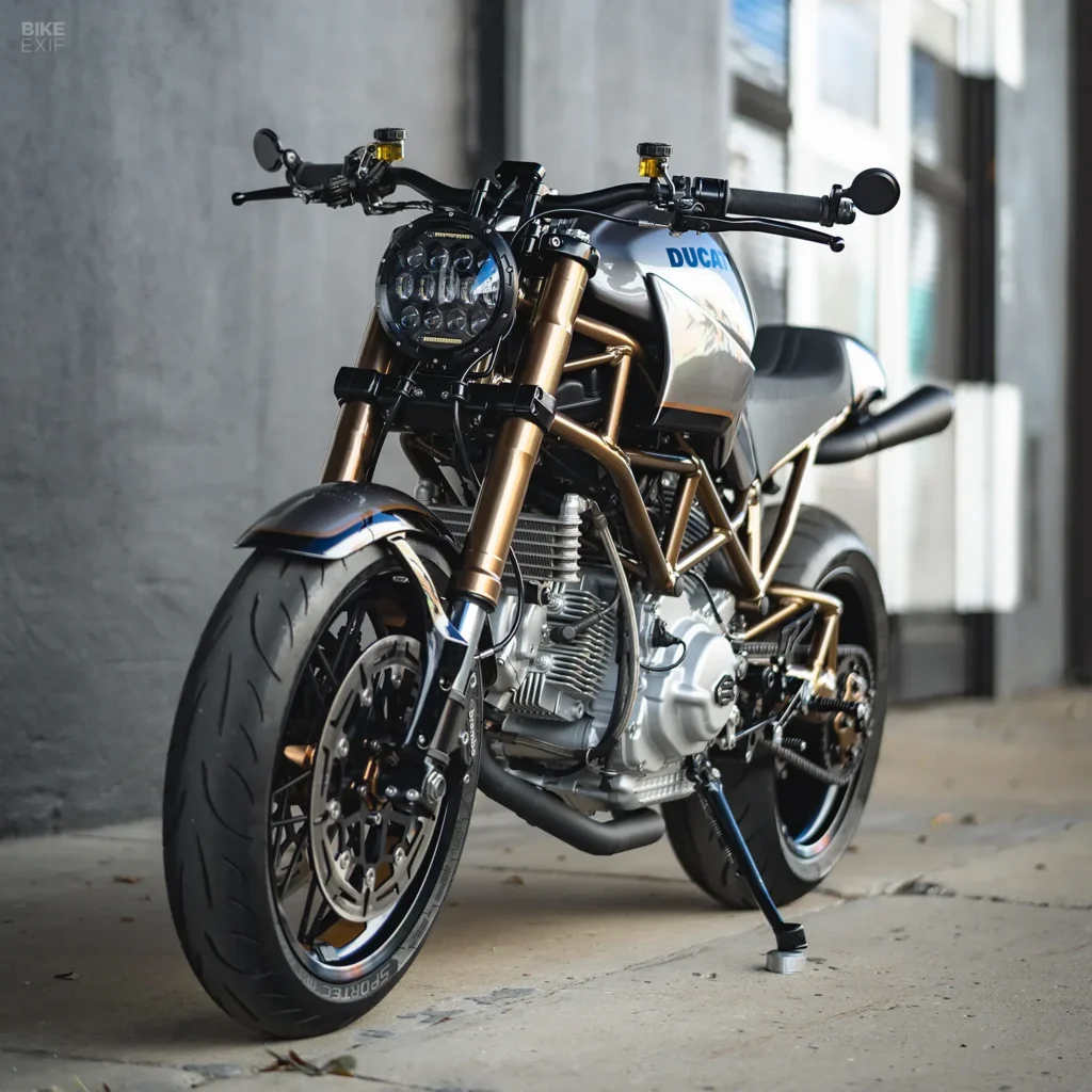 Ducati Monster 890cc V2