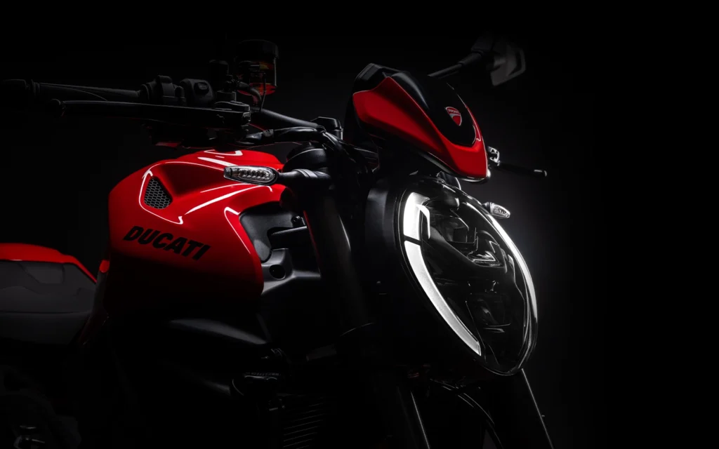 Ducati Monster features a powerful 890cc V2 engine, lightweight design and advanced electronics for a thrilling premium naked-bike experience.