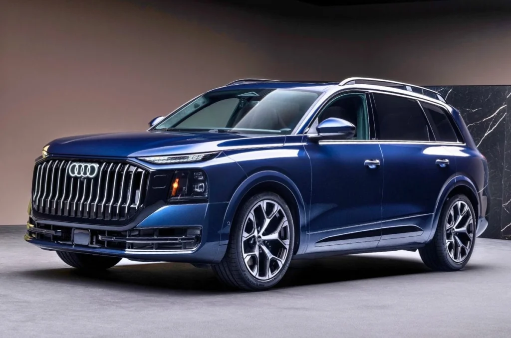 Audi Q9 flagship luxury SUV testing prototype with three-row design