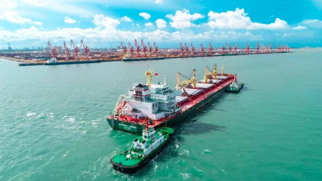 Aerial view of China's Pinglu Canal connecting Guangxi's Xijiang River to the Beibu Gulf.