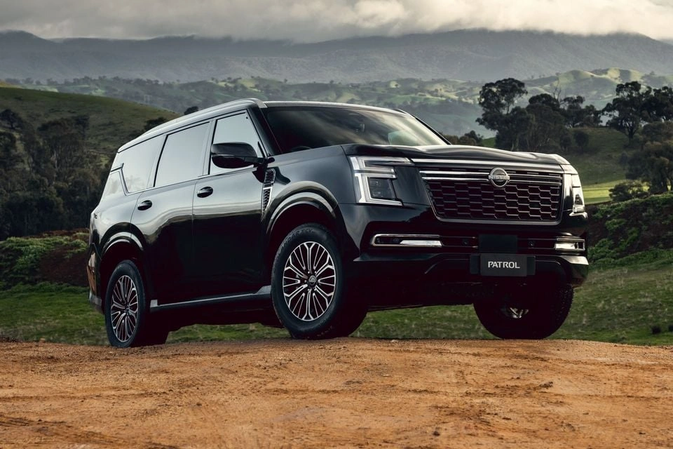 Upcoming Nissan SUVs India me Patrol, Terrano aur Three-Row C-SUV ke expected launch aur premium design ko dikhati feature image.