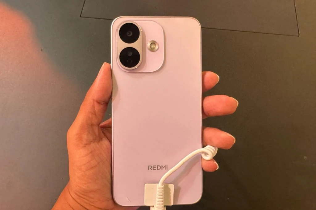 Compare Redmi Note 17 Pro vs OnePlus Nord CE 6 for price, specs, battery, camera, display, and gaming performance under Rs. 40,000.