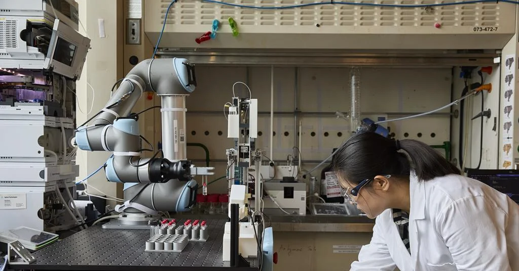 AI is helping scientists simulate molecules and accelerate chemical research.