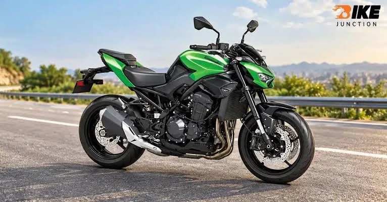 New Kawasaki Z300 streetfighter motorcycle expected in India.