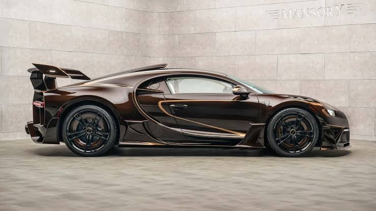 Mansory Bugatti Chiron Vivere in brown and gold with custom bodywork